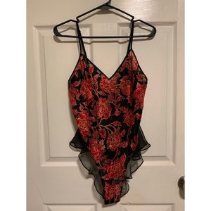 VICTORIA SECRET MEDIUM NIGHTIE